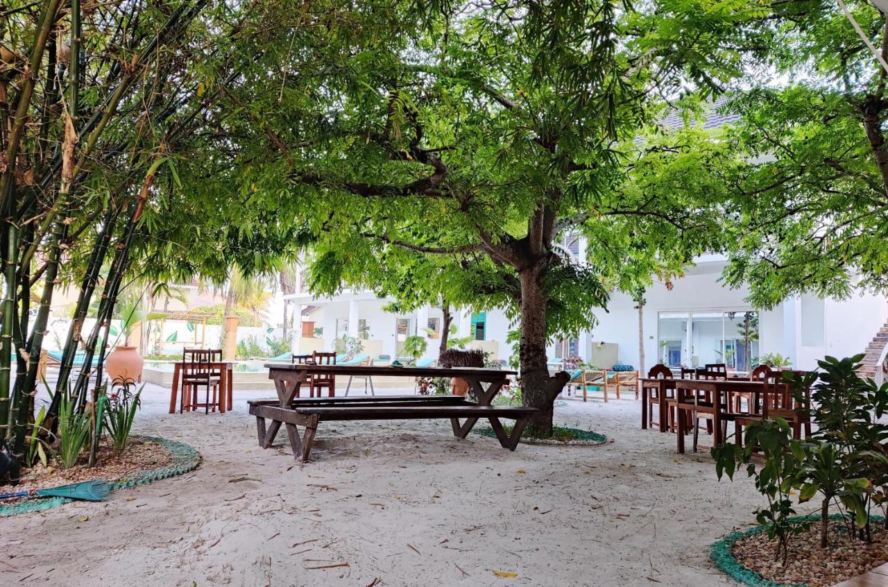 Hotel Frangi'Pwani Paje Exterior foto